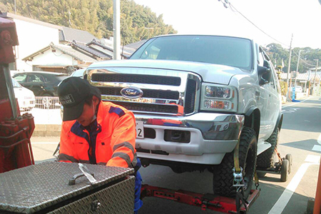 レッカー移動が必要な場合は、専用車で現場までお伺いいたします！
